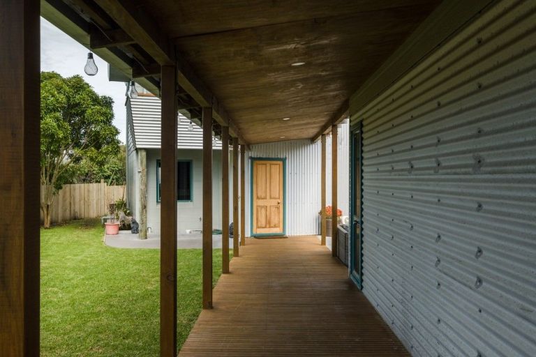 Photo of property in 5 Douglas Street, Okitu, Gisborne, 4010