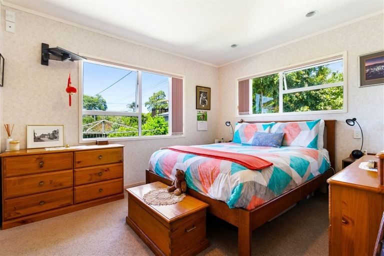 Photo of property in 1/208 Royal Road, Massey, Auckland, 0614