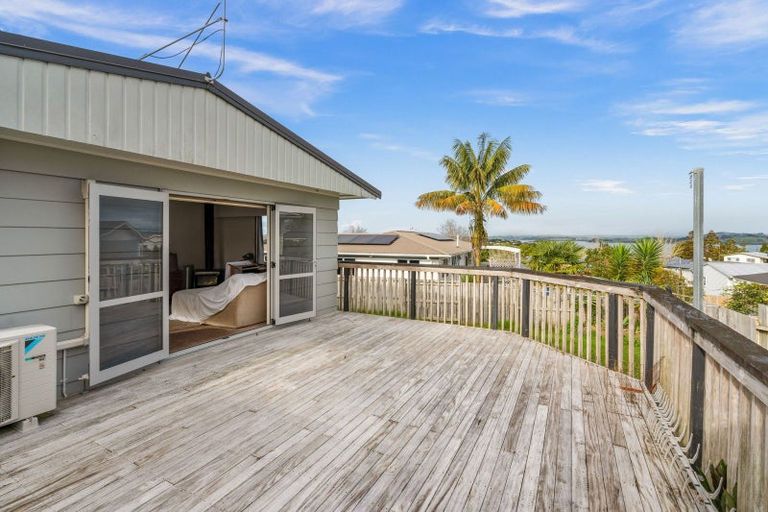 Photo of property in 4 Montague Place, Onerahi, Whangarei, 0110