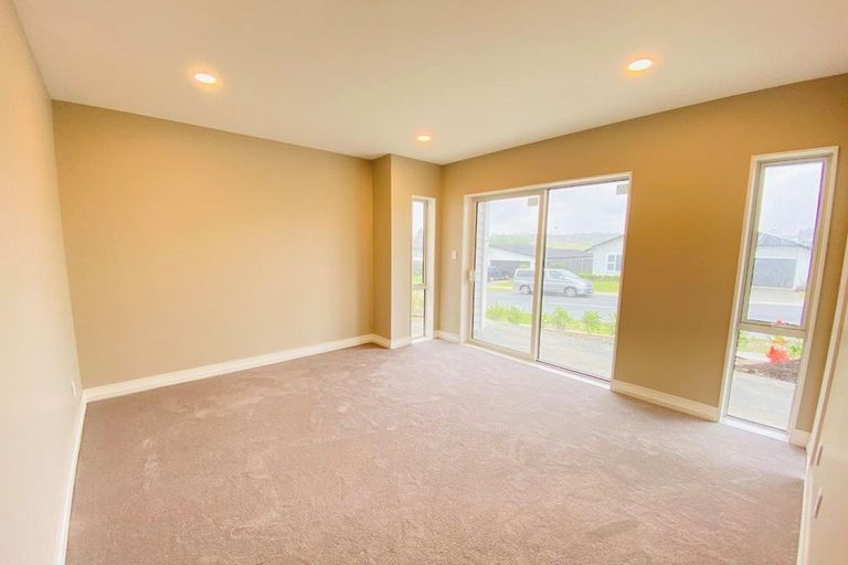 Photo of property in 141 Colonial Drive, Silverdale, 0932