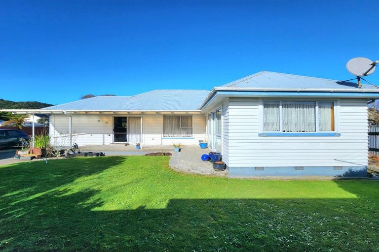 Photo of property in 24 Palmerston Street, Greymouth, 7805