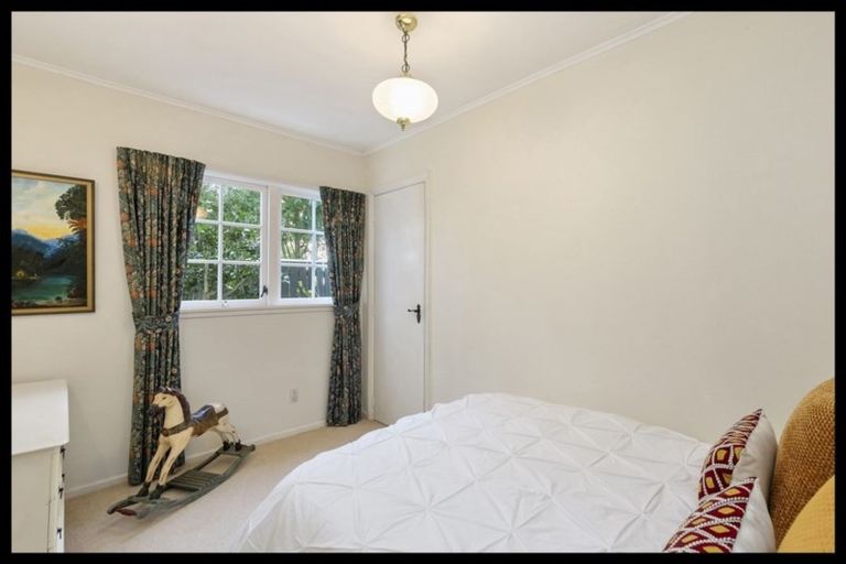 Photo of property in 11 Cockayne Road, Khandallah, Wellington, 6035