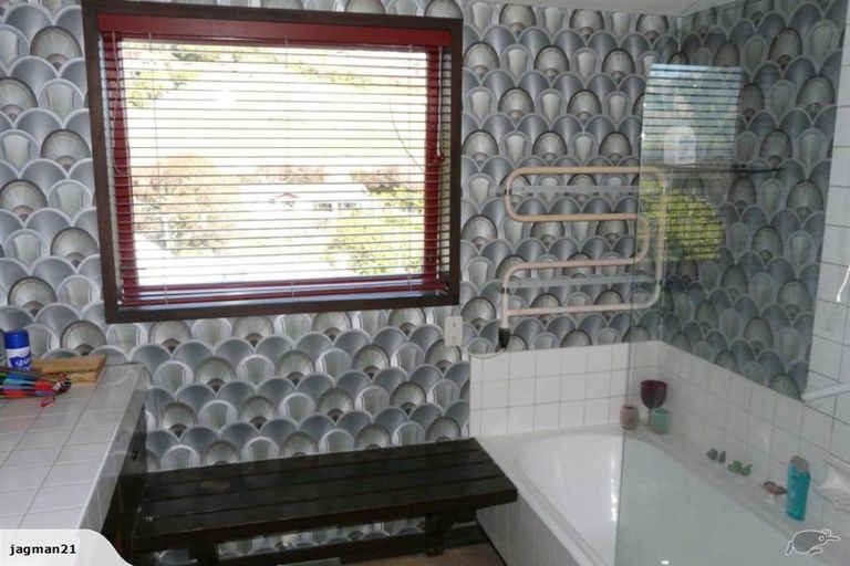 Photo of property in 5 Wairere Road, Bastia Hill, Whanganui, 4500