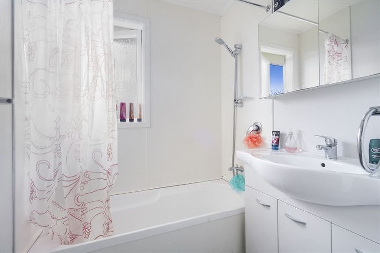 Photo of property in 36 Garden Heights Avenue, Glenview, Hamilton, 3206