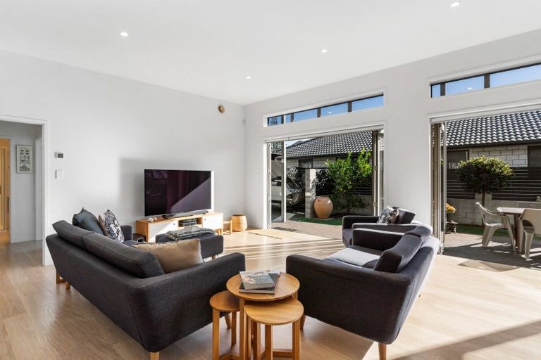 Photo of property in 59b Simpson Road, Papamoa Beach, Papamoa, 3118