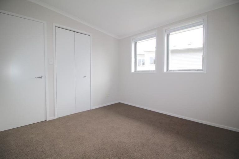 Photo of property in 15/13 Kaihu Street, Northcote, Auckland, 0627