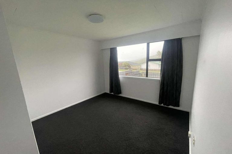 Photo of property in 36 Waipounamu Drive, Kelson, Lower Hutt, 5010