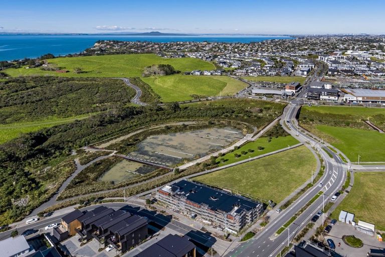 Photo of property in 109 Te Oneroa Way, Long Bay, Auckland, 0630