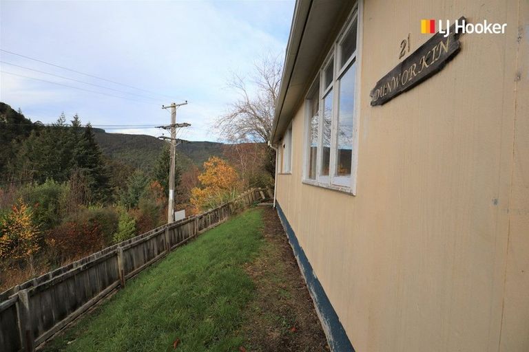 Photo of property in 38b Village Loop Road, Waipori Falls, Outram, 9073