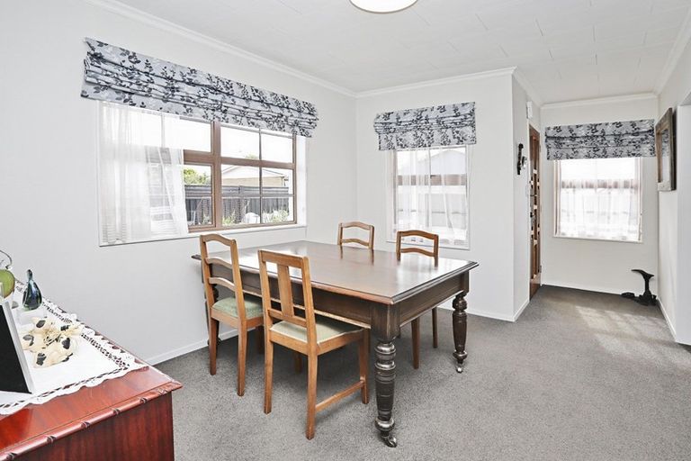 Photo of property in 19 Charles Street, Grasmere, Invercargill, 9810