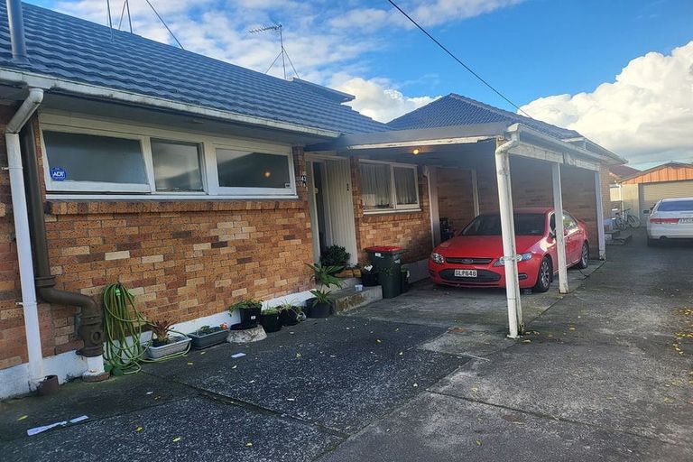Photo of property in 42 Mcannalley Street, Manurewa East, Auckland, 2102