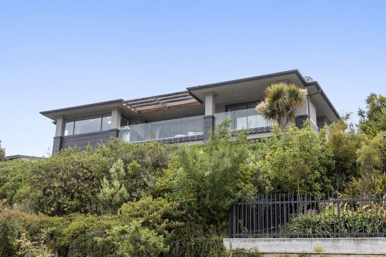 Photo of property in 5 Ophir Lane, Redcliffs, Christchurch, 8081
