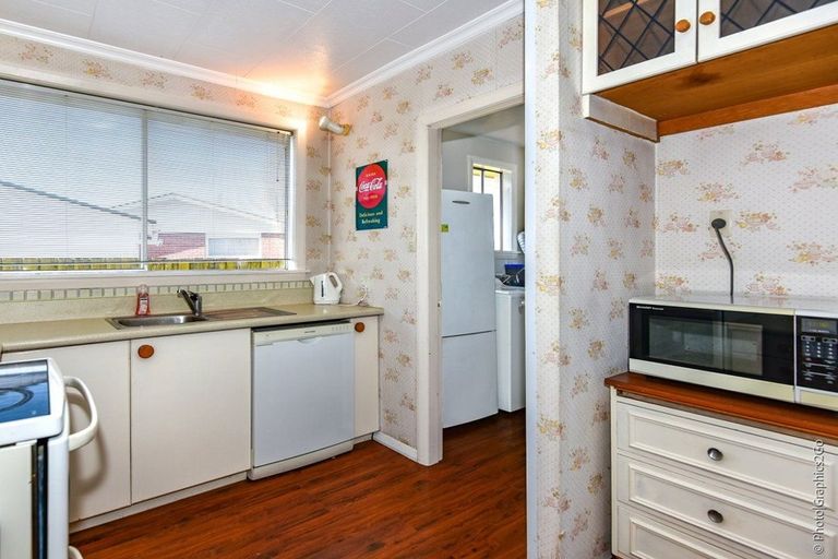 Photo of property in 210 Beach Road, North New Brighton, Christchurch, 8083