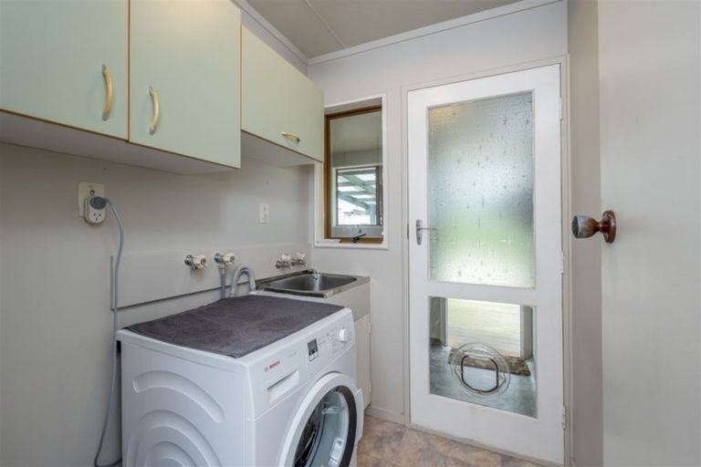 Photo of property in 10 Dee Street, Levin, 5510