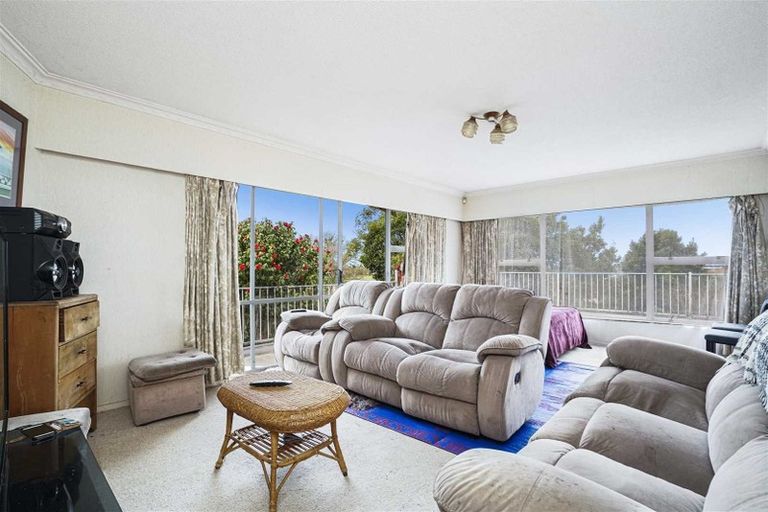 Photo of property in 19 Russleigh Drive, Dinsdale, Hamilton, 3204