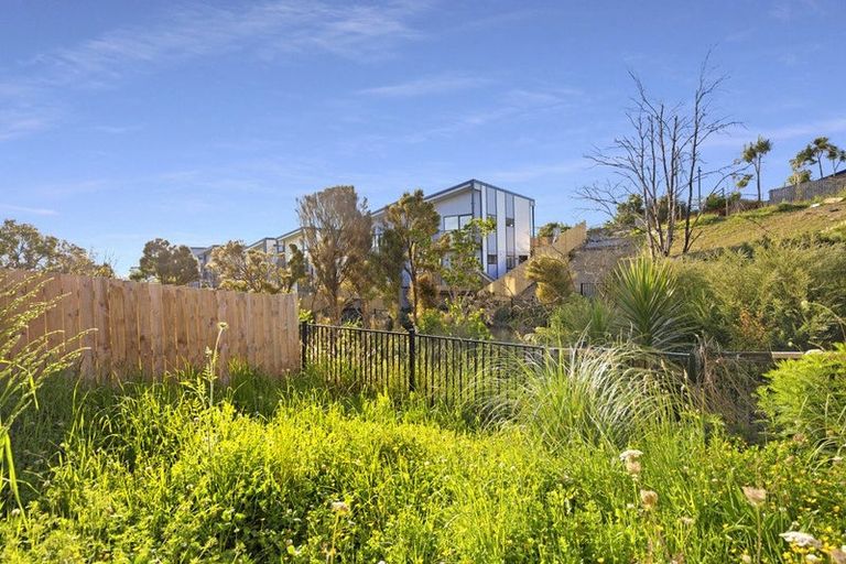 Photo of property in 9b Putiputi Way, Papakura, 2110