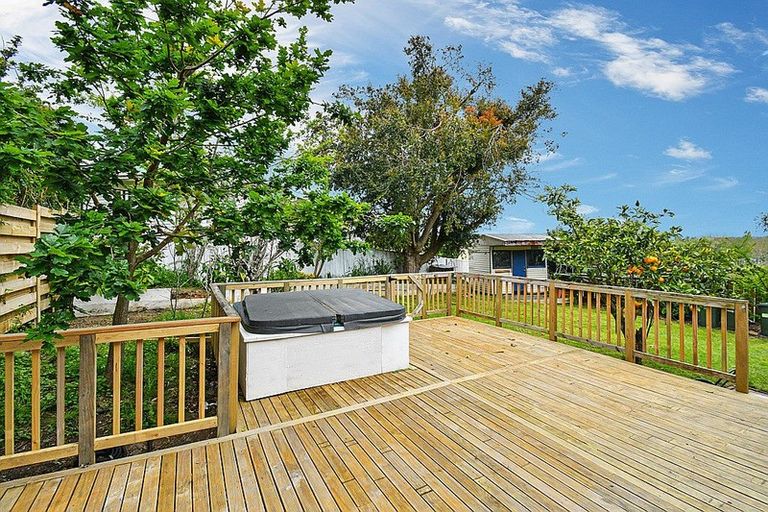 Photo of property in 36 Peverill Crescent, Papatoetoe, Auckland, 2025