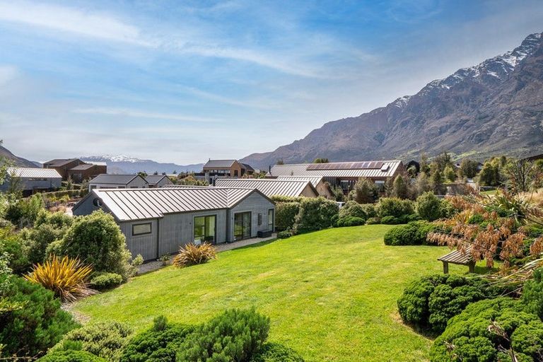 Photo of property in 11 Mckellar Drive, Jacks Point, Queenstown, 9371
