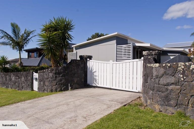Photo of property in 15a Sea View Terrace, Cockle Bay, Auckland, 2014