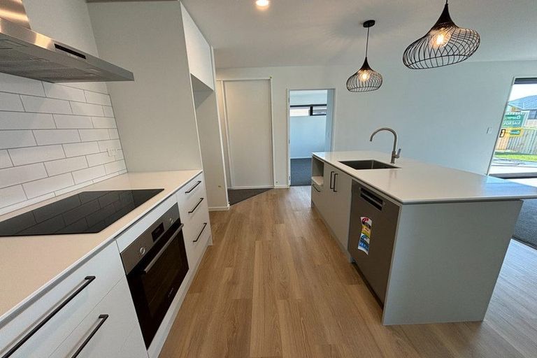 Photo of property in 13 Comer Street, Halswell, Christchurch, 8025