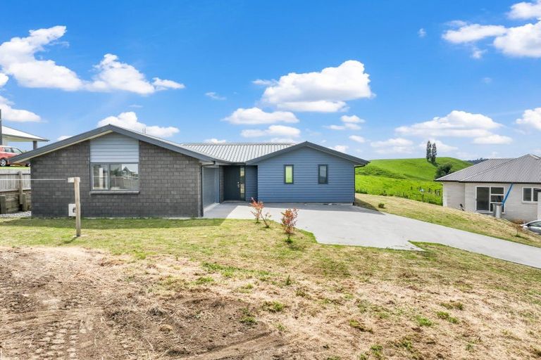 Photo of property in 12 Aklander Rise, Flat Bush, Auckland, 2019