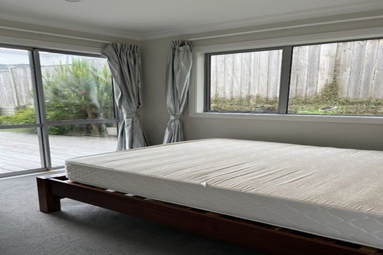 Photo of property in 128 Greenhithe Road, Greenhithe, Auckland, 0632