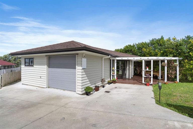 Photo of property in 67a Arimu Road, Papakura, 2110