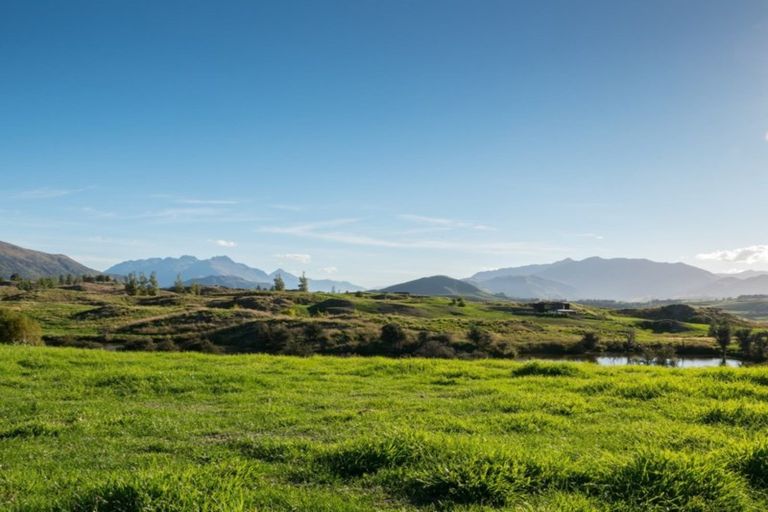 Photo of property in 2 Caldwell Lane, Lake Hayes, Queenstown, 9371