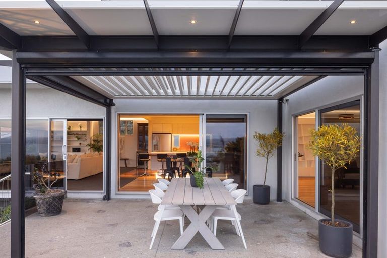 Photo of property in 12 George Street, Hospital Hill, Napier, 4110