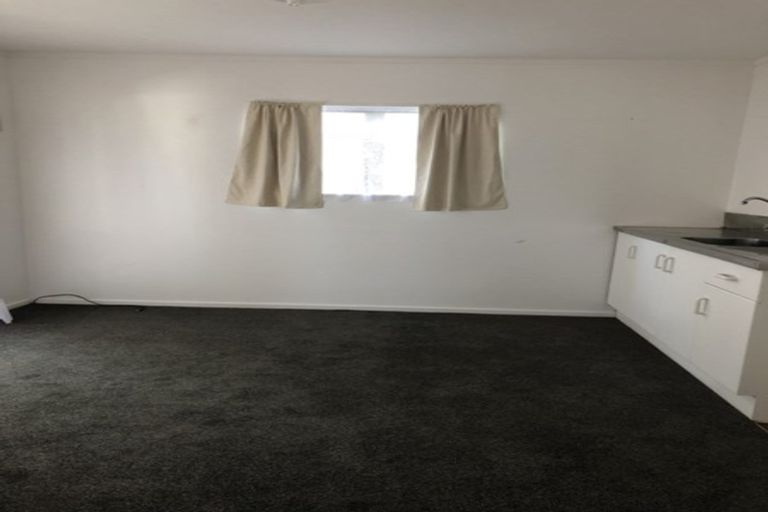 Photo of property in 137 Gills Road, Half Moon Bay, Auckland, 2014