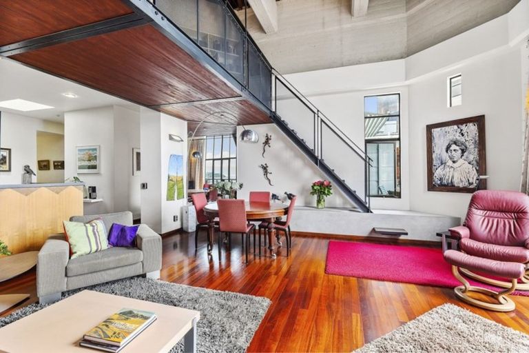 Photo of property in Dominion Apartments, 23/80 Victoria Street, Wellington Central, Wellington, 6011