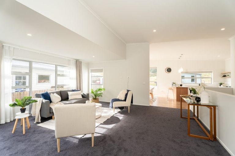 Photo of property in 103 Melksham Drive, Churton Park, Wellington, 6037