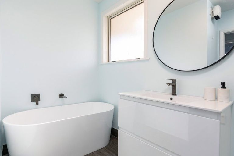 Photo of property in 11 Karina Crescent, Redwoodtown, Blenheim, 7201