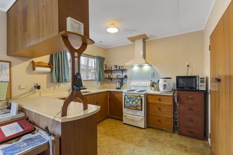 Photo of property in 81 Norfolk Crescent, Otaki Beach, Otaki, 5512