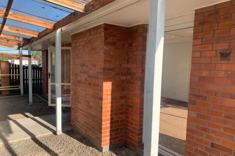 Photo of property in 8a Newnham Terrace, Upper Riccarton, Christchurch, 8041