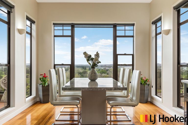 Photo of property in 39 Harry Dreadon Road, Opaheke, Papakura, 2584