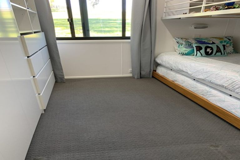 Photo of property in 83 Whitford Park Road, Whitford, Manurewa, 2576