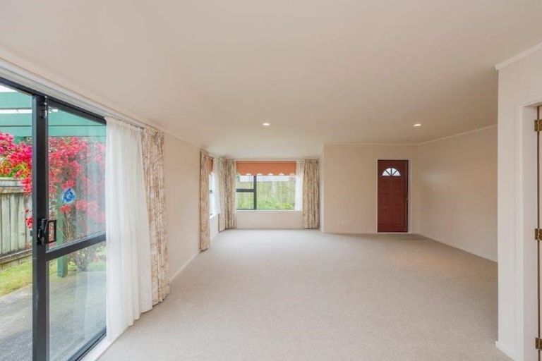 Photo of property in 54a Arawhata Road, Paraparaumu, 5032