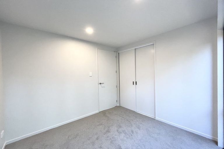 Photo of property in 18f Stratford Avenue, Milford, Auckland, 0620