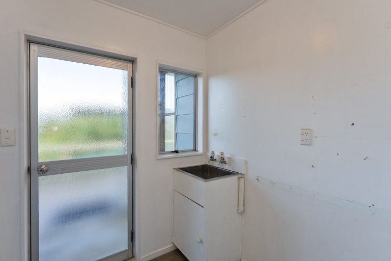 Photo of property in 13 Simcox Street, Otaki Beach, Otaki, 5512