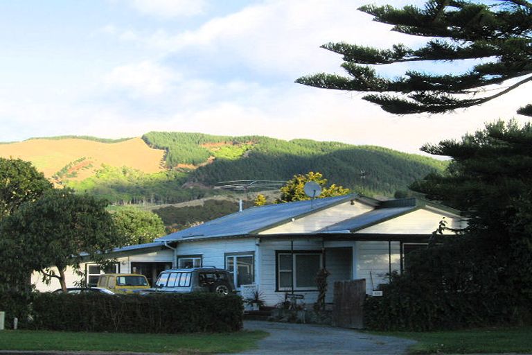 Photo of property in 426 Te Moana Road, Waikanae, 5036
