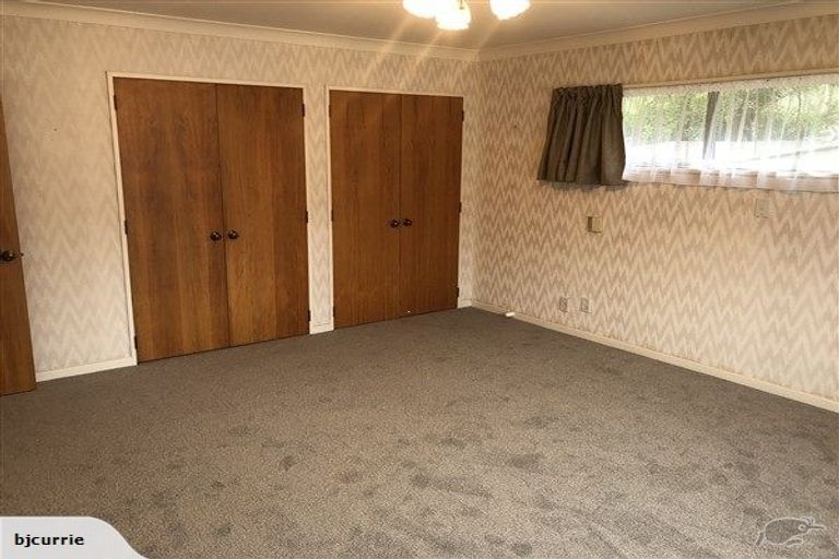 Photo of property in 32 Langston Avenue, Palmerston North, 4414