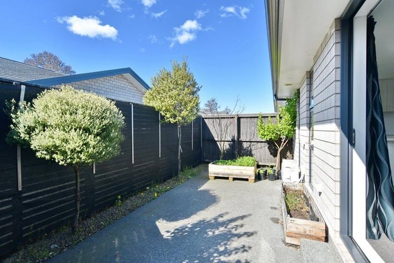Photo of property in 51b Grafton Street, Waltham, Christchurch, 8011