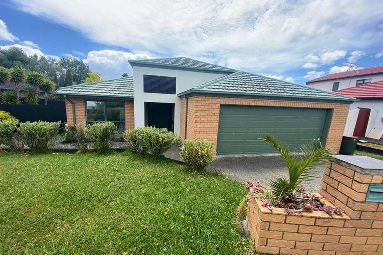 Photo of property in 19 Aclare Place, East Tamaki, Auckland, 2016