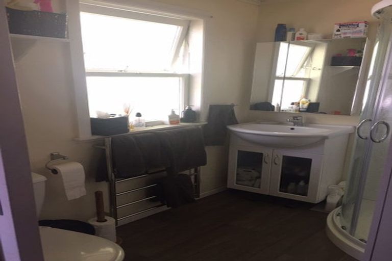 Photo of property in 369 Triangle Road, Henderson, Auckland, 0610