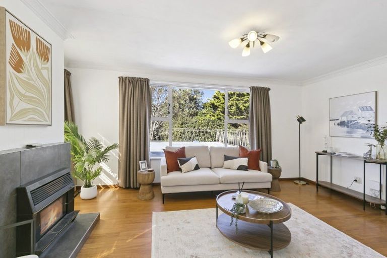 Photo of property in 347 Main Road, Tawa, Wellington, 5028