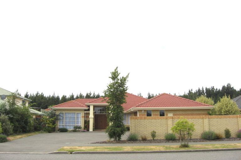Photo of property in 43 Forest Drive, Parklands, Christchurch, 8083