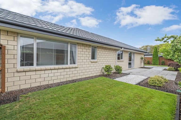 Photo of property in 35 Burford Way, Rolleston, 7615