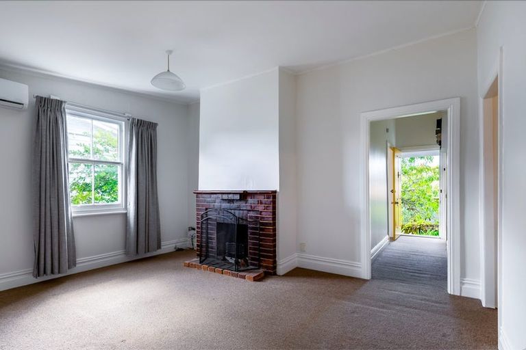 Photo of property in 55 Hutchinson Avenue, New Lynn, Auckland, 0600