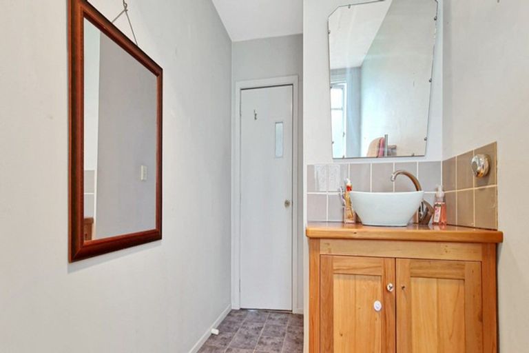 Photo of property in 22 Criterion Street, Bulls, 4818